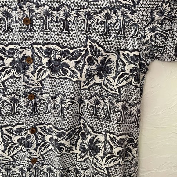 Vintage OP Hawaiian Print Button Down Shirt - Dark Blue Print on White (Large) - Picture 3 of 5